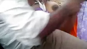 Una mujer tímida publicó su culo en Internet peludas cojiendo
