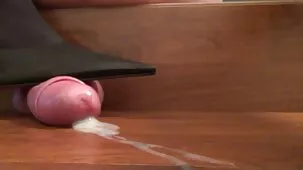 Belleza flaca masturbándose su culo enanas peludas apretado