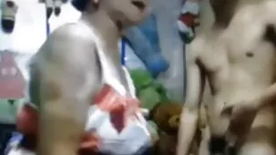 Reclamaciones de maduras bien peludas nalgadas anales grupales duras