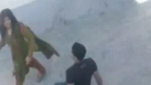 flaco adolescente masturbándose peludas del cocho en la cámara